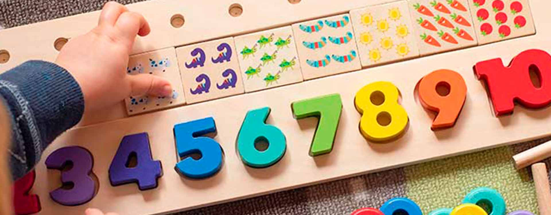 Actividades sensoriales Montessori para bebés de 0 a 12 meses