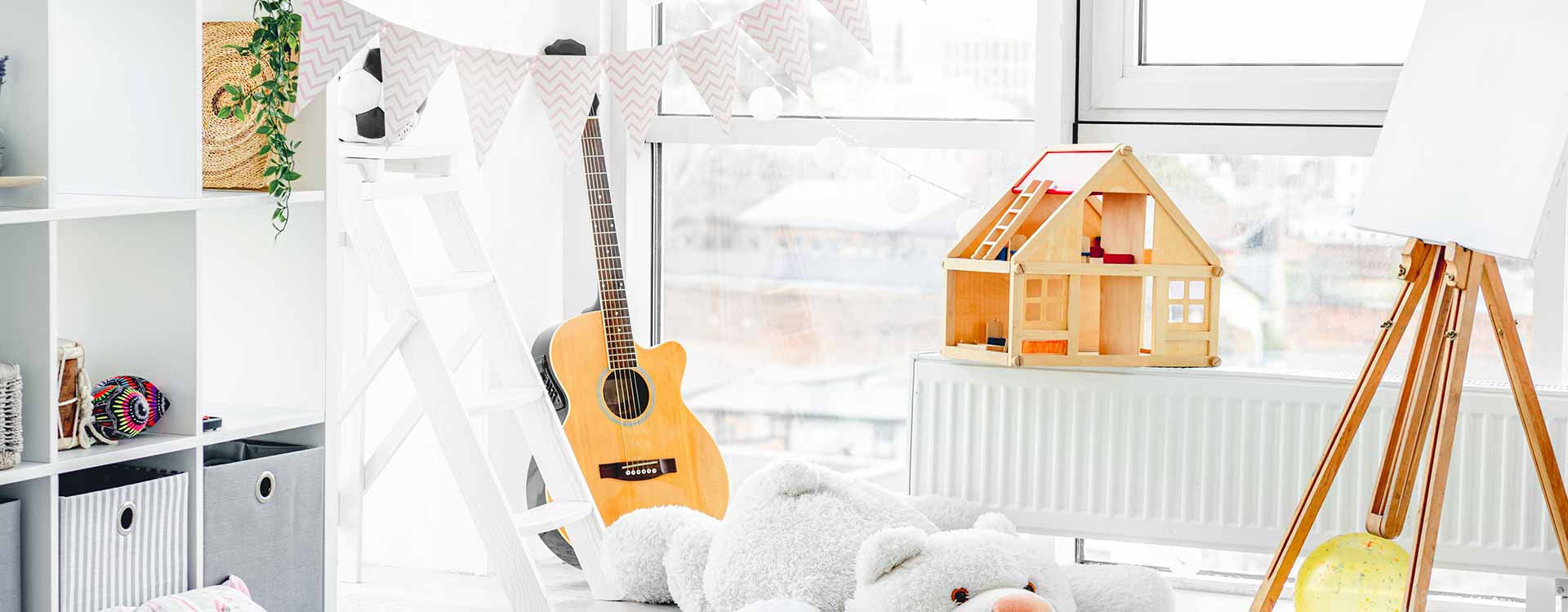 Decoración de habitación infantil con muebles Montessori