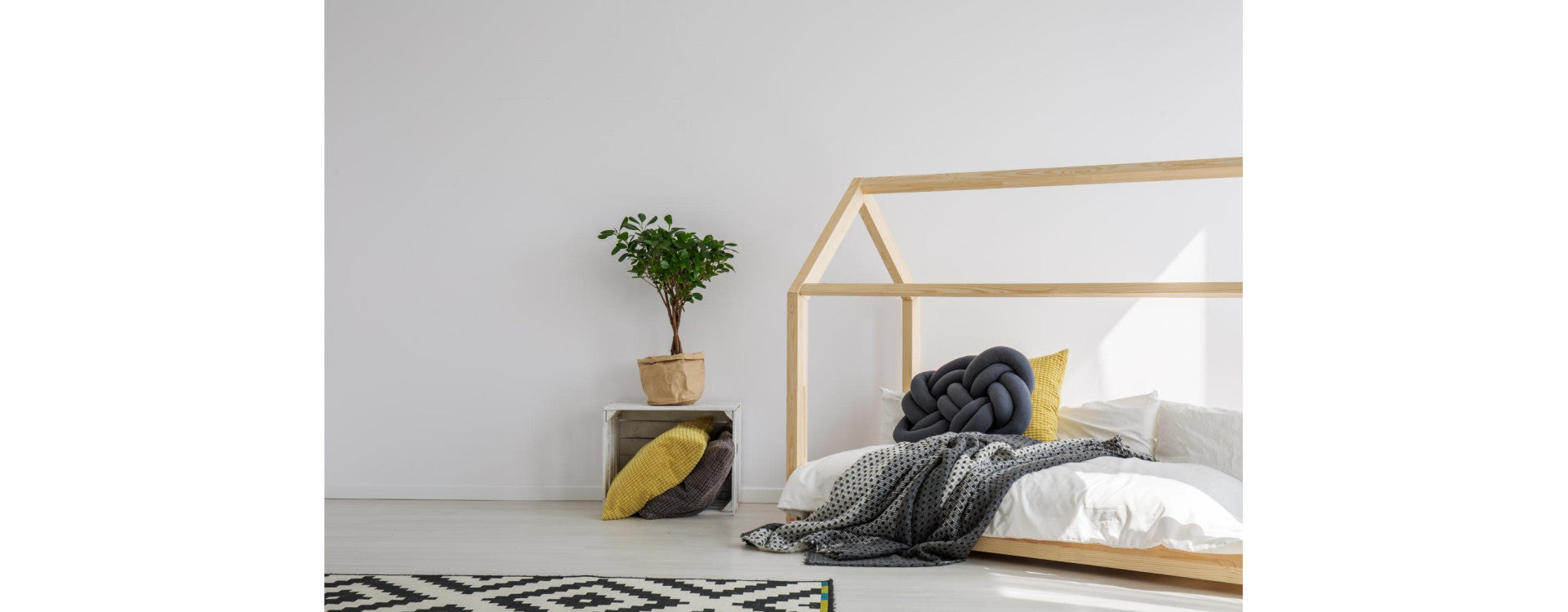 Las 5 ventajas de usar una cama Montessori para tu bebé