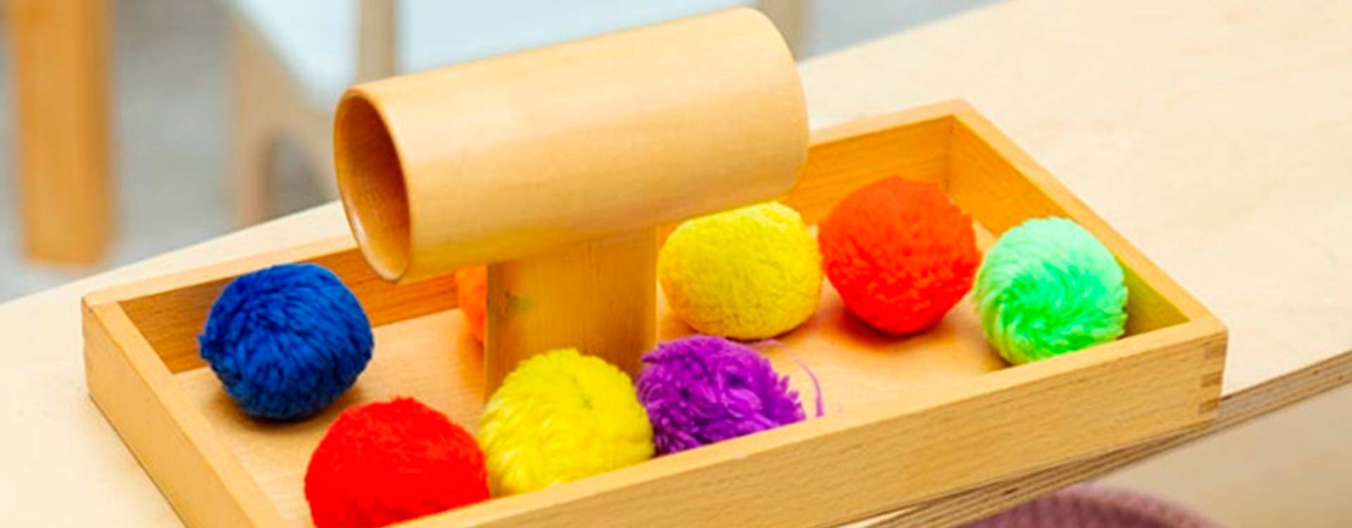 ¿Por qué los materiales montessori usan madera? descubre los beneficios