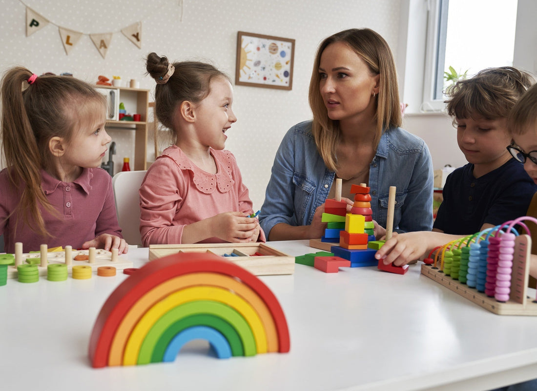 El arco iris Montessori y su valor educativo: mucho más que un juego de colores