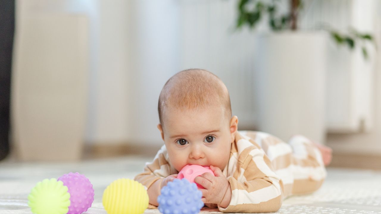 Brotes de crecimiento en bebés y crisis de lactancia: qué son y cómo afectan al desarrollo