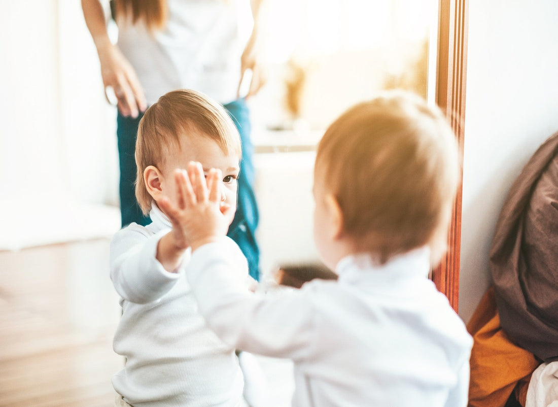 Espejo de bebé Montessori: Beneficios y usos en el desarrollo infantil