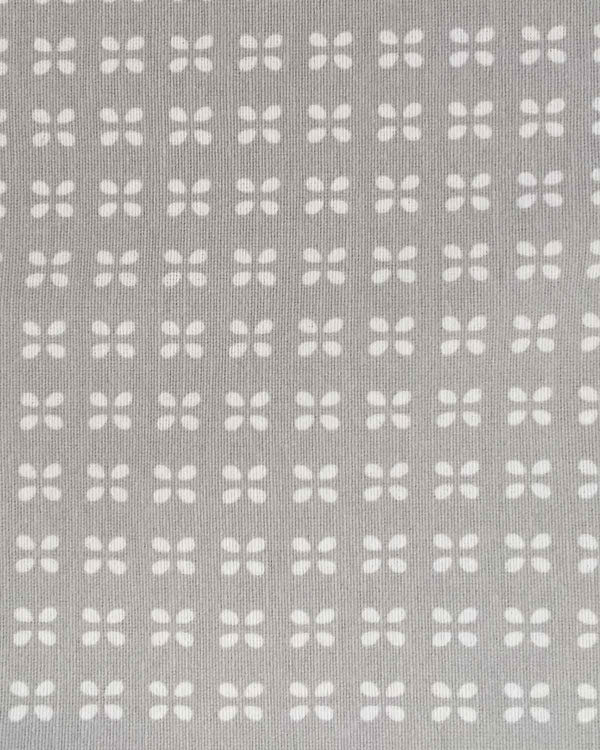 Tipi pétalos fondo gris
