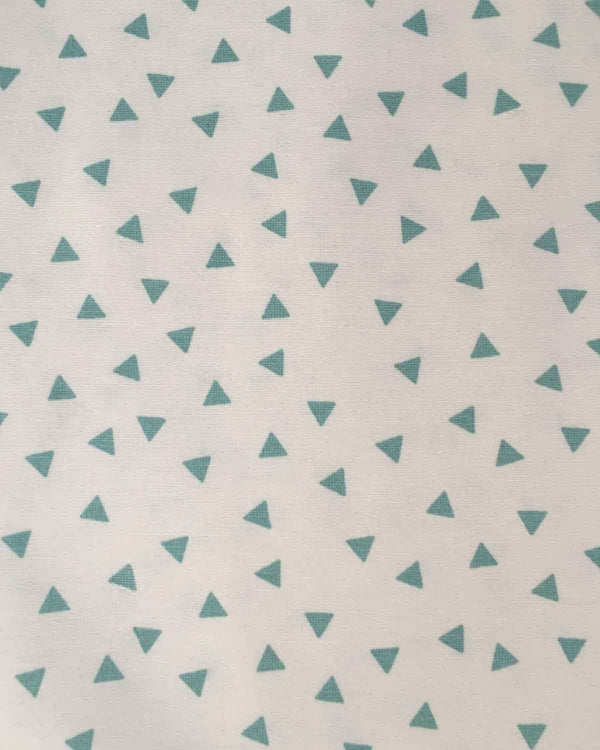 Tipi triángulos verdes