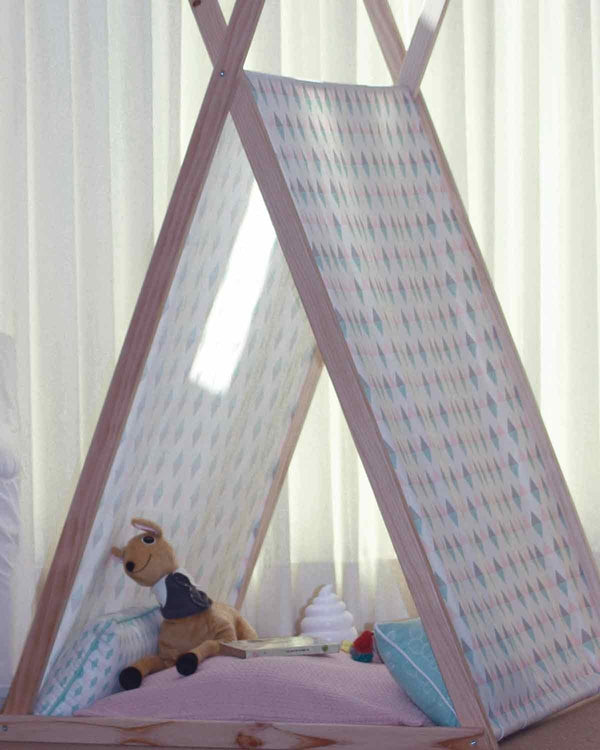 Tipi tres triángulos