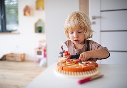 Montessori en casa: cómo detectar, aprovechar y respetar los periodos sensibles del niño
